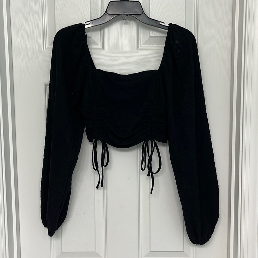 Sophie Rue, size S, black cropped long sleeve